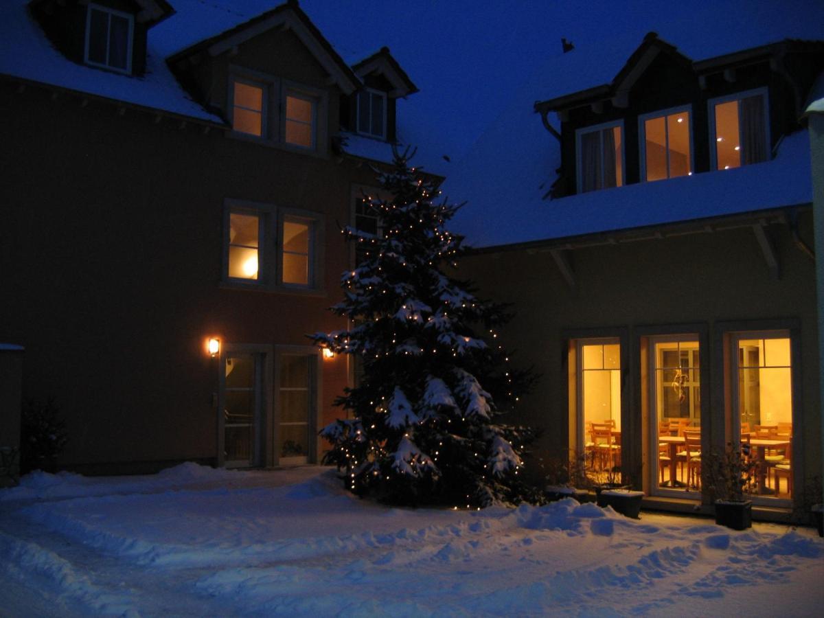 Gaestehaus Ressler Harxheim Bagian luar foto